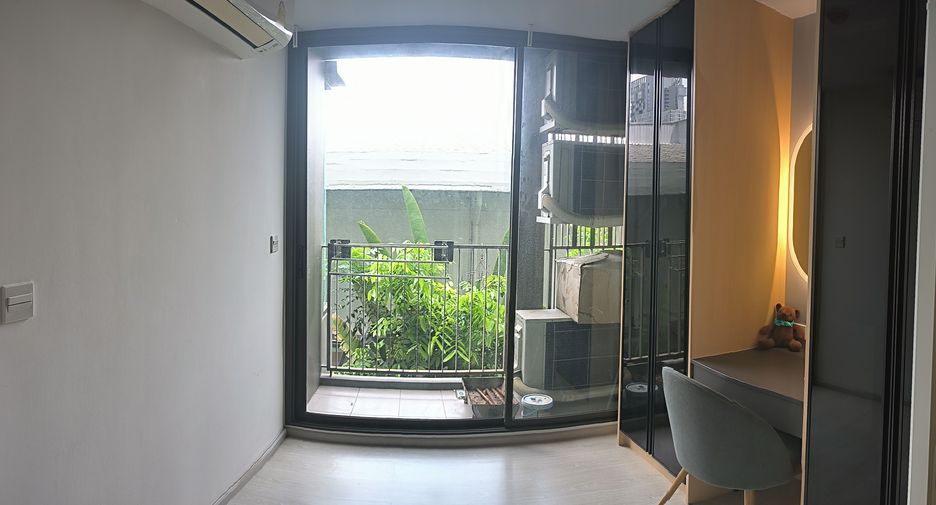 For sale studio condo in Phra Khanong, Bangkok