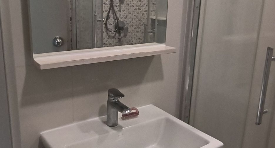 For sale studio condo in Phra Khanong, Bangkok