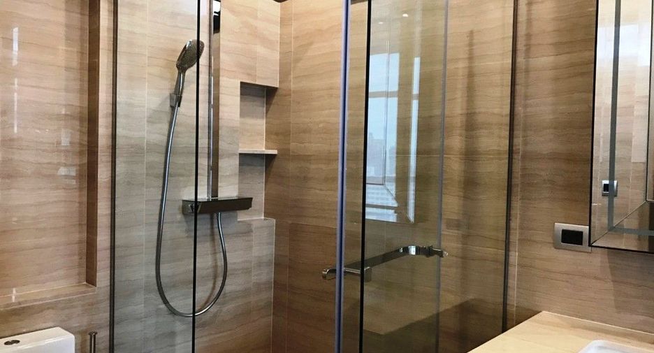 For rent 2 bedrooms condo in Khlong Toei, Bangkok