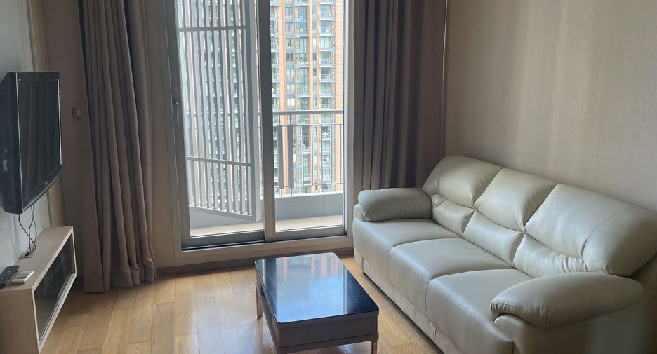 For rent 1 bed condo in Watthana, Bangkok