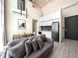 Condo en alquiler de 2 habitaciones en Phra Khanong, Bangkok