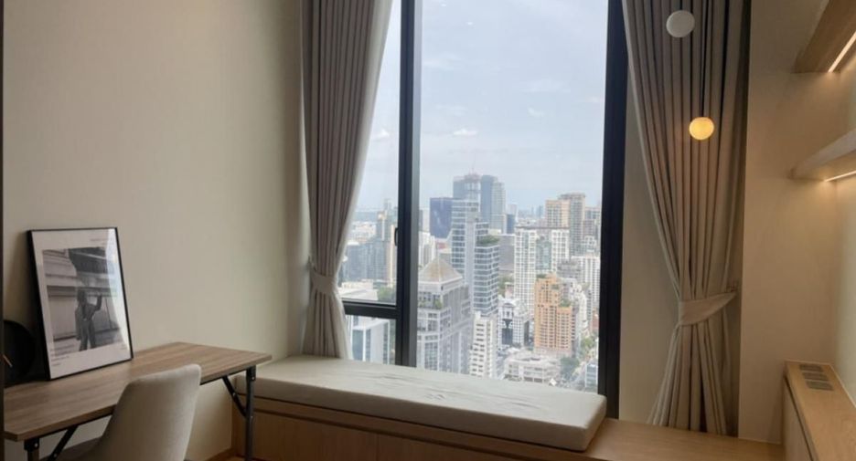 For rent 2 bedrooms condo in Pathum Wan, Bangkok