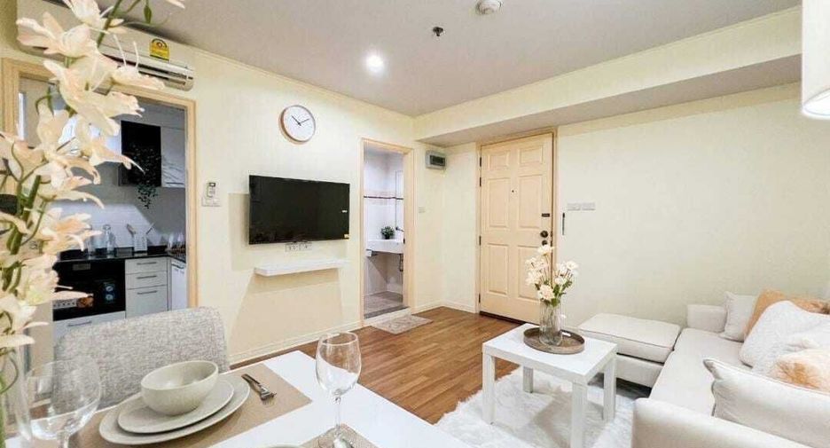 For sale 1 bed condo in Thon Buri, Bangkok