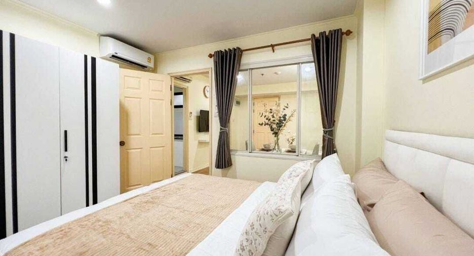 For sale 1 bed condo in Thon Buri, Bangkok