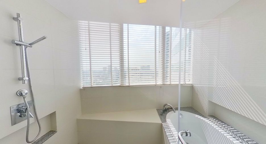 Wohnung zur Miete mit 3 Zimmer in Khlong Toei, Bangkok