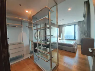 Wohnung zum Kauf mit 2 Zimmer in Khlong Toei, Bangkok