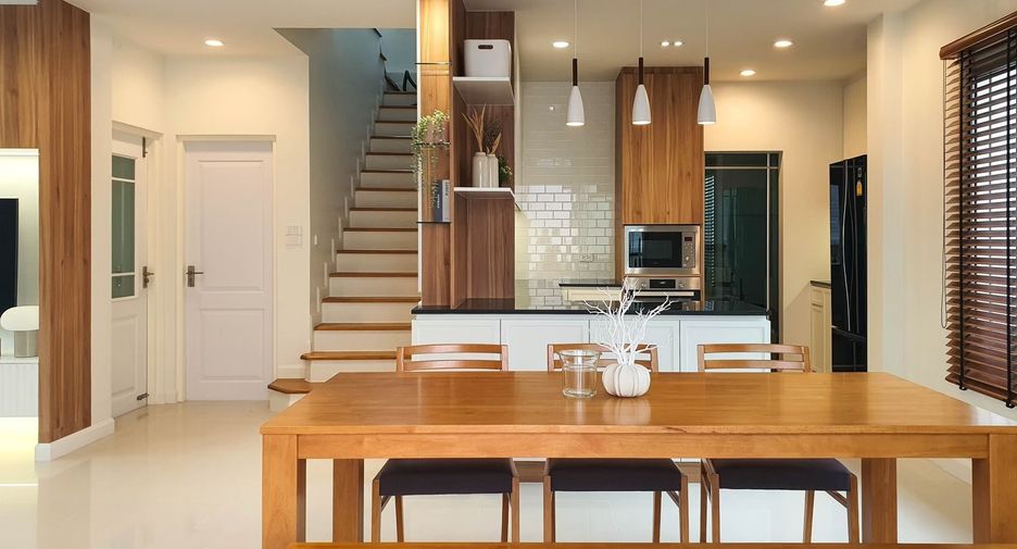 For rent 3 bedrooms house in Phasi Charoen, Bangkok