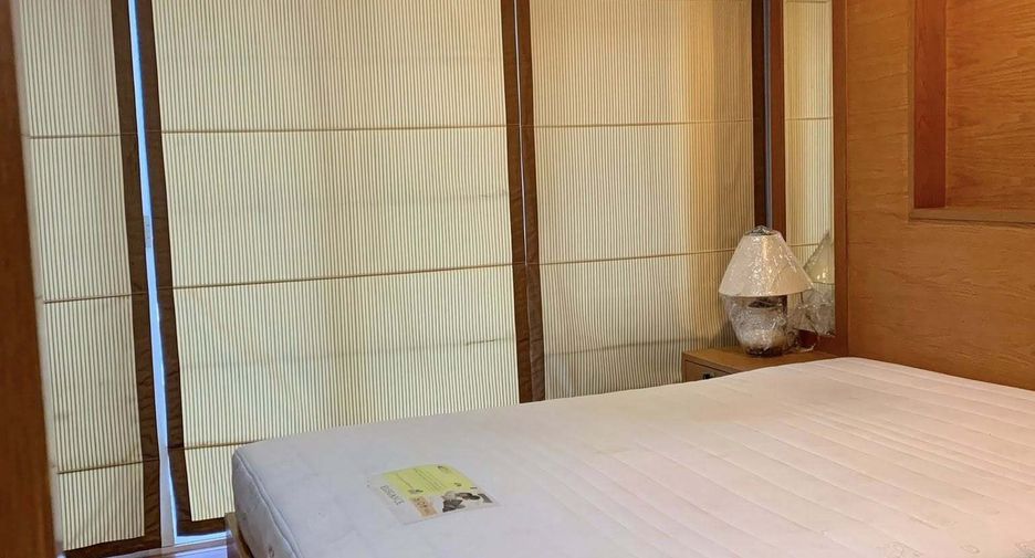 For rent 1 bed condo in Watthana, Bangkok