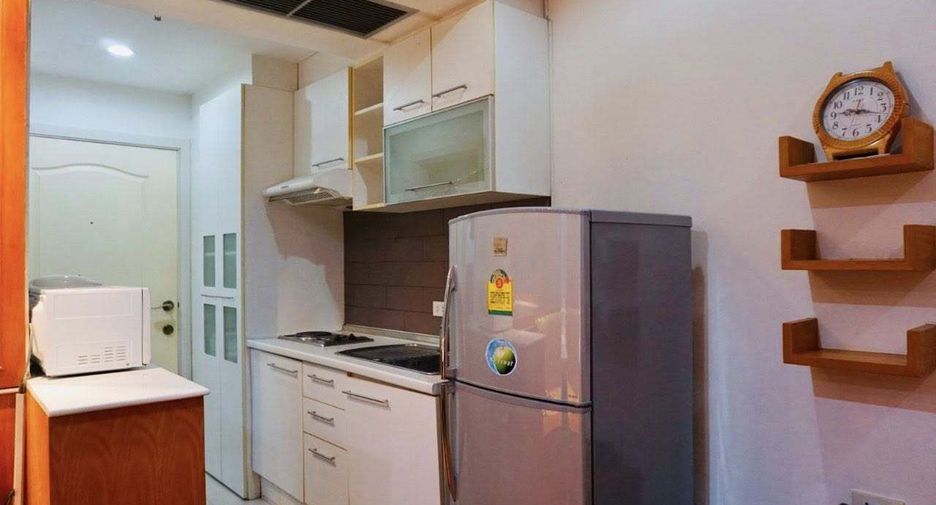 For rent 1 bed condo in Watthana, Bangkok