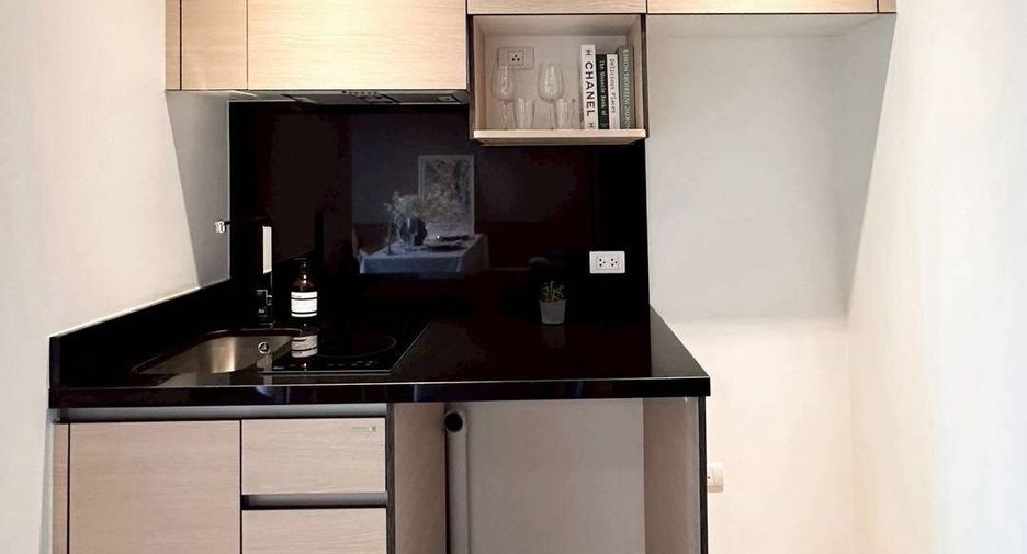For rent スタジオ condo in Khlong Toei, Bangkok
