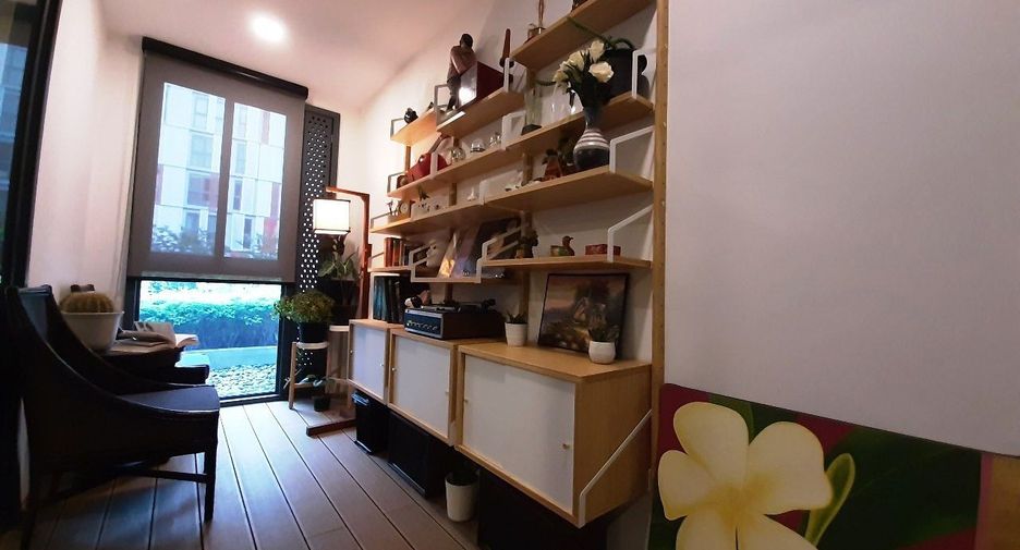 For rent 2 bedrooms condo in Watthana, Bangkok
