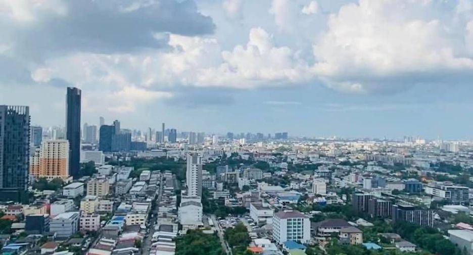 For sale and for rent studio condo in Bang Na, Bangkok