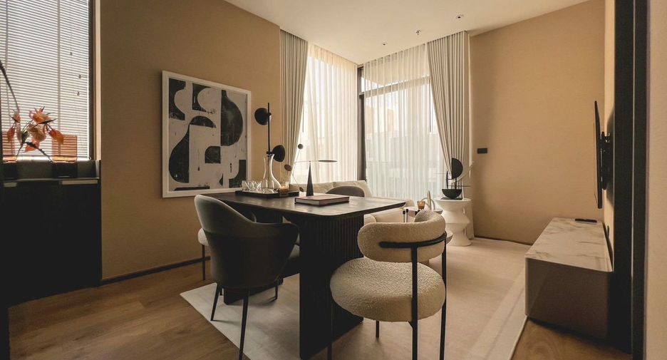 For rent 2 bedrooms condo in Watthana, Bangkok