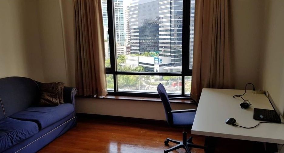 For rent 2 bedrooms condo in Sathon, Bangkok