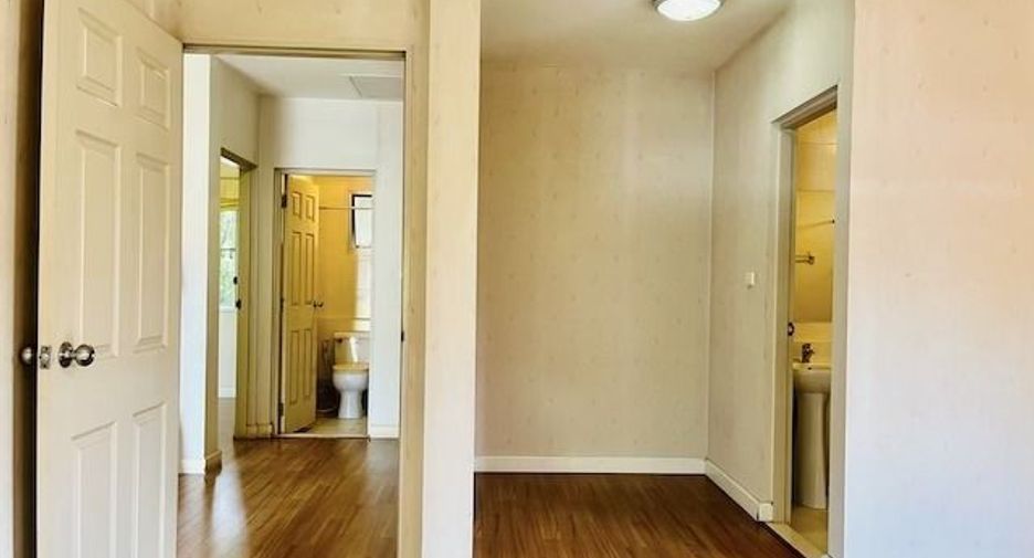 For sale 3 ベッドルーム house in Bang Sao Thong, Samut Prakan