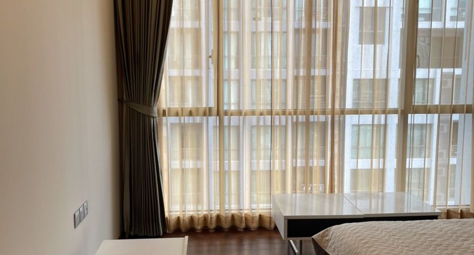 For rent 2 bedrooms condo in Watthana, Bangkok