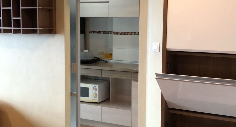 For sale 2 bedrooms condo in Khlong Toei, Bangkok