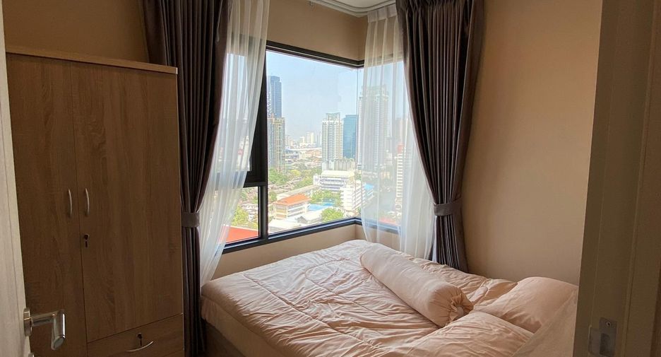 For rent 2 bedrooms condo in Pathum Wan, Bangkok