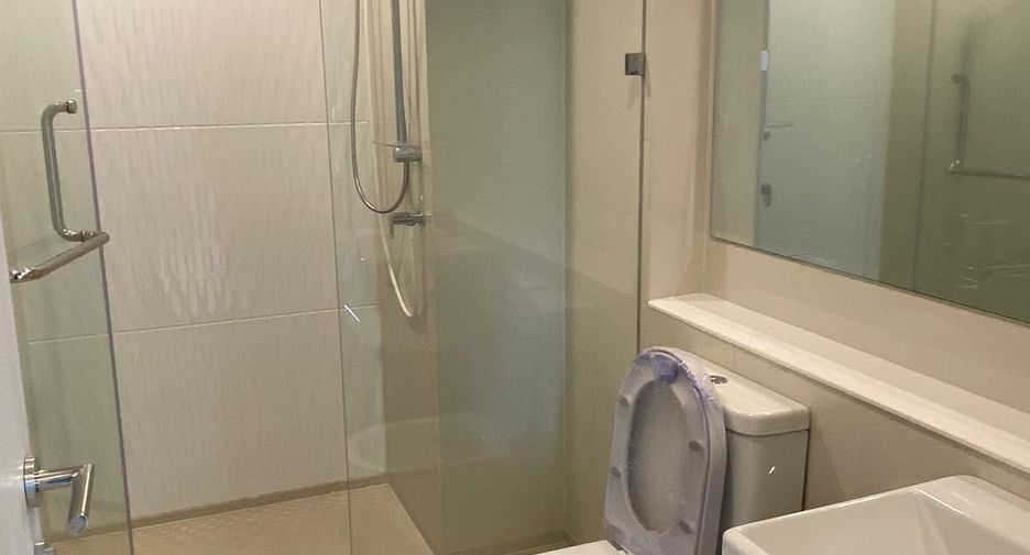 For rent 2 bedrooms condo in Pathum Wan, Bangkok