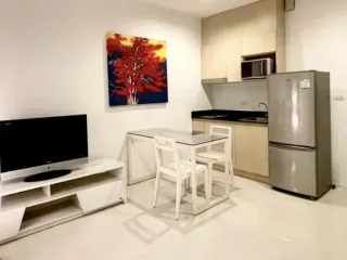 For rent 1 bed condo in Phra Khanong, Bangkok