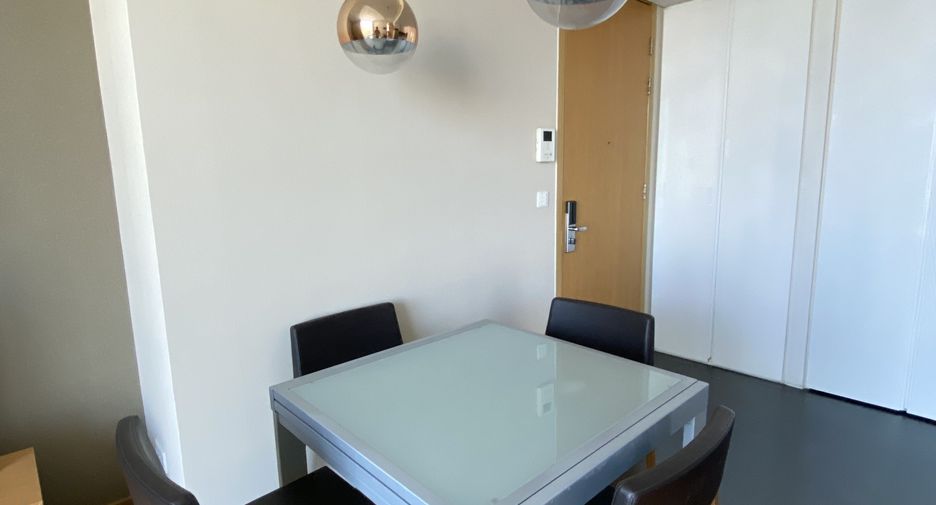 For rent 1 bed condo in Khlong Toei, Bangkok