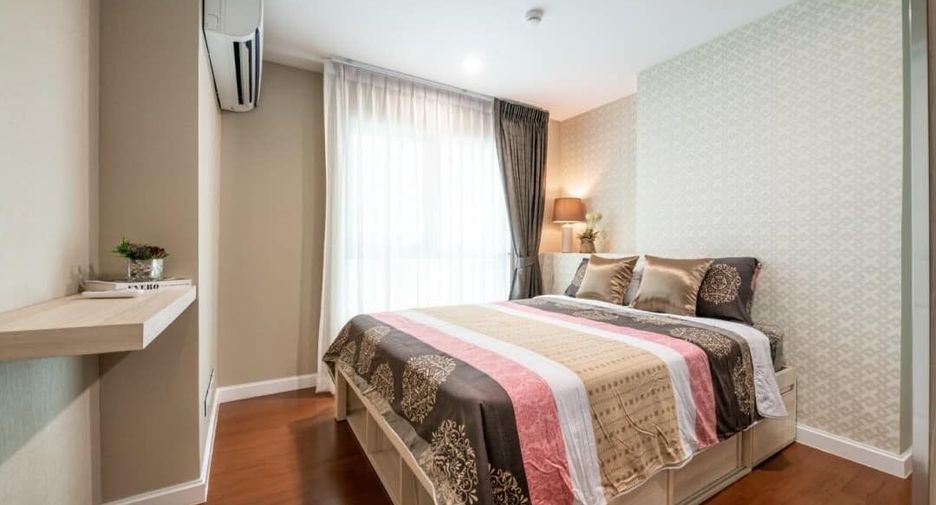 Wohnung zur Miete mit 3 Zimmer in Huai Khwang, Bangkok