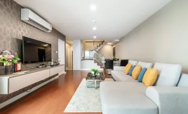 À louer 3 chambres condo à Huai Khwang, Bangkok