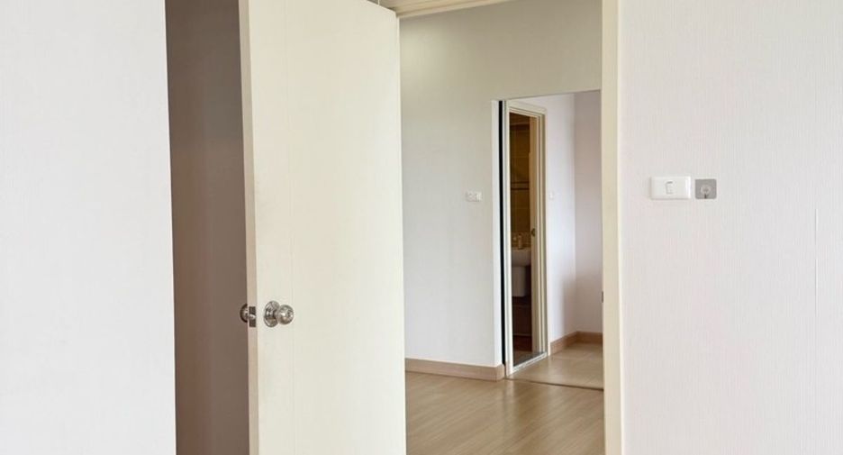 Condo en venta y en alquiler de 2 habitaciones en Bangkok Noi, Bangkok