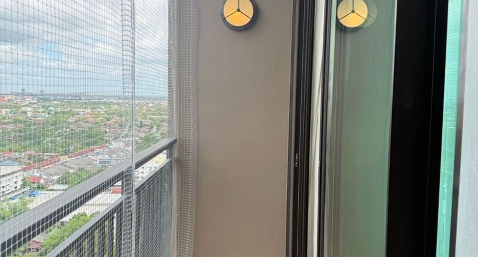 Condo en venta y en alquiler de 2 habitaciones en Bangkok Noi, Bangkok