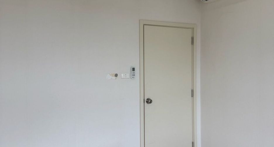Condo en venta y en alquiler de 2 habitaciones en Bangkok Noi, Bangkok