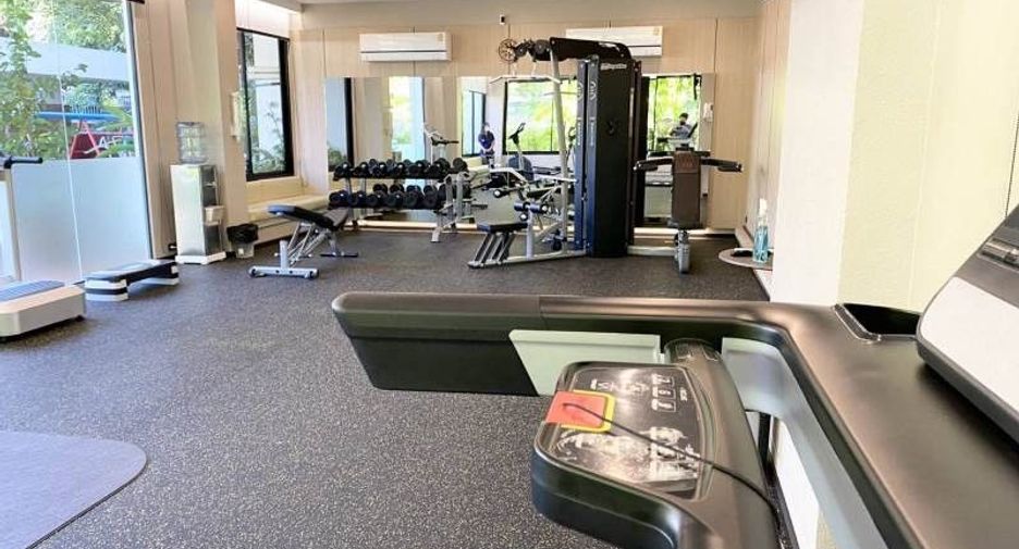 For rent 3 bedrooms condo in Khlong Toei, Bangkok