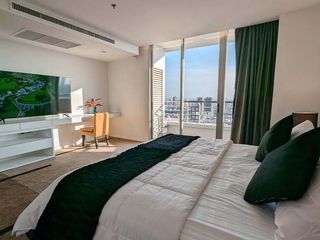 For rent 3 bedrooms condo in Sathon, Bangkok