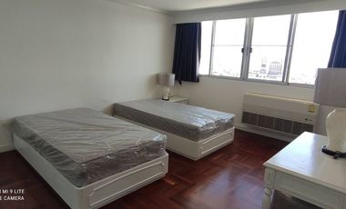For rent 3 bedrooms apartment in Watthana, Bangkok