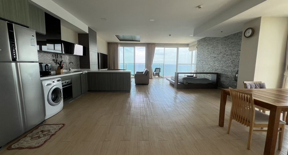 For rent 2 bedrooms condo in Bang Lamung, Chonburi