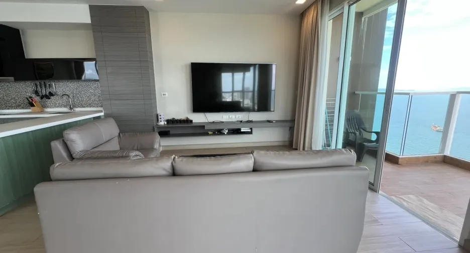 For rent 2 bedrooms condo in Bang Lamung, Chonburi