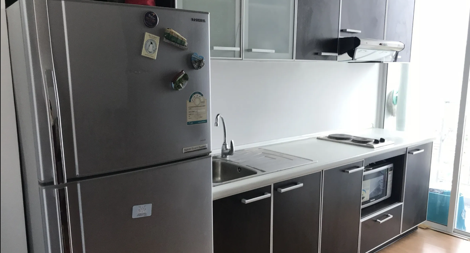 For sale 1 bed condo in Yan Nawa, Bangkok