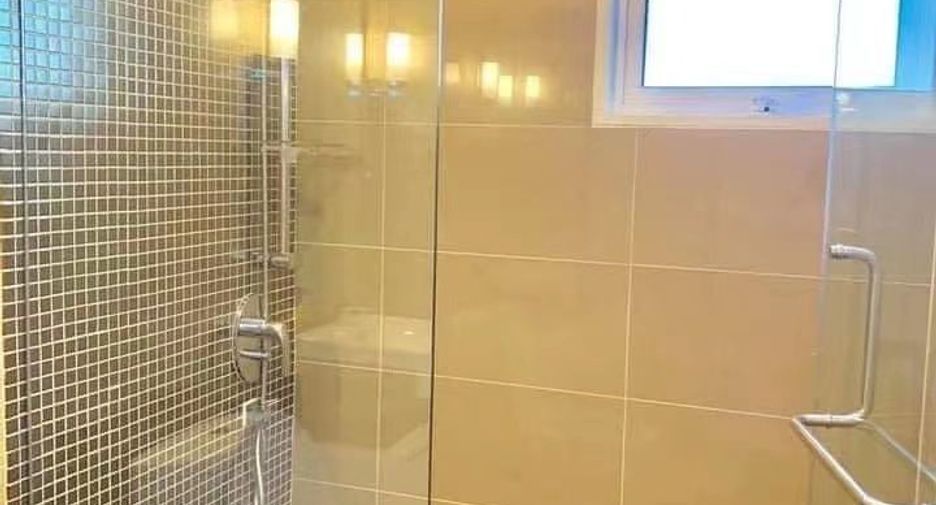 For sale そして for rent 1 Beds condo in Huai Khwang, Bangkok