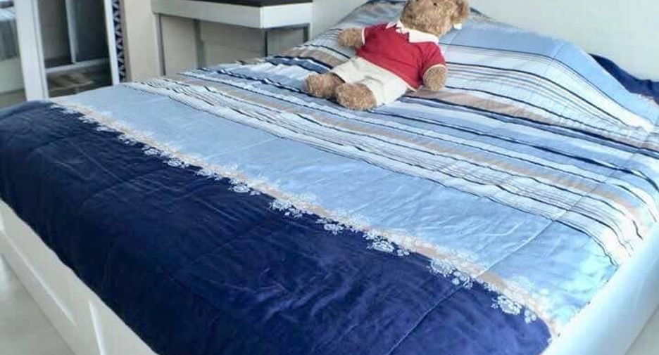 Продажа 2 спальни кондо в Хуаи Кхщанг, Бангкок