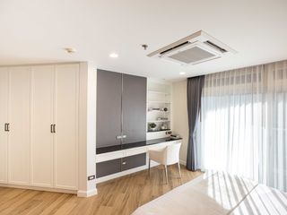 À vendre 3 chambres condo à Huai Khwang, Bangkok