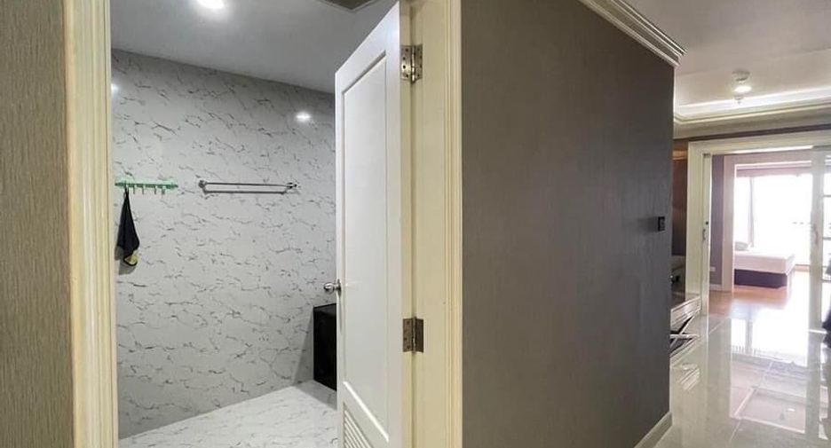 For rent 1 bed condo in Bang Rak, Bangkok