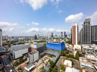 出租 2 卧室 公寓 在 Khlong Toei, 曼谷