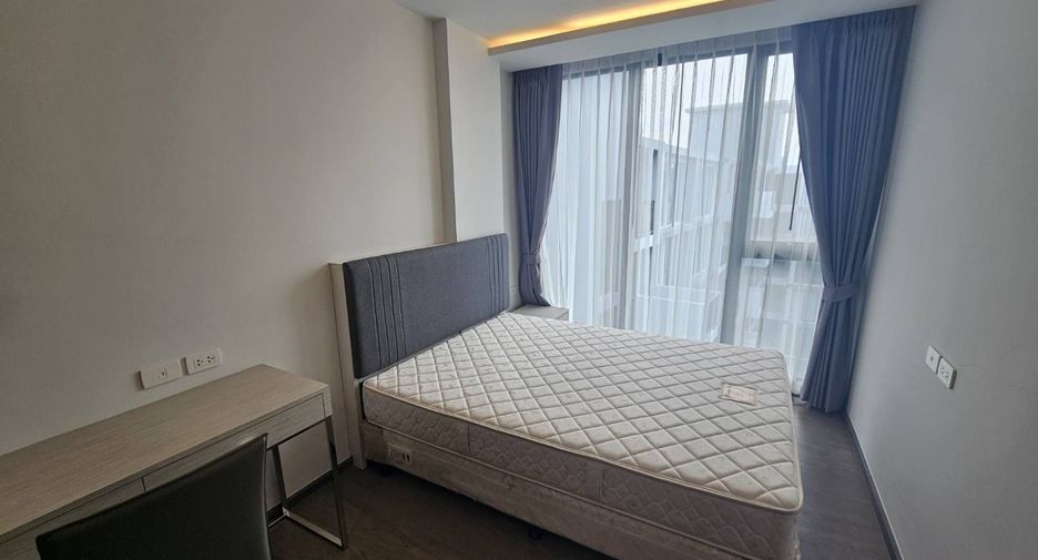 For rent 2 bedrooms condo in Phra Khanong, Bangkok