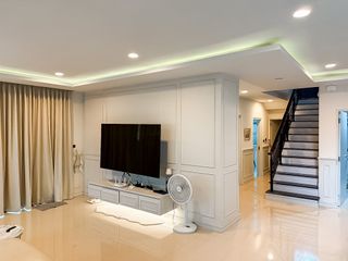 Haus zum Kauf mit 5 Zimmer in Thawi Watthana, Bangkok