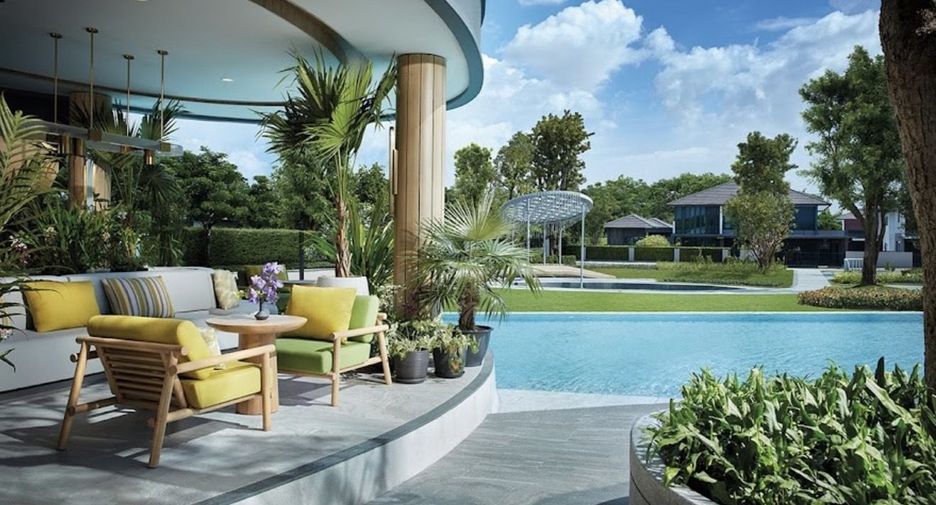 For sale 5 bedrooms house in Thawi Watthana, Bangkok
