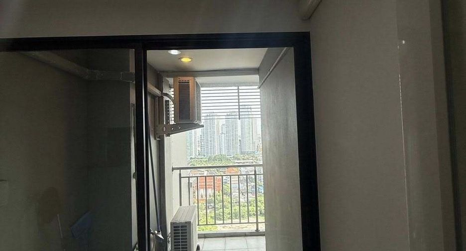 For rent 1 bed condo in Yan Nawa, Bangkok