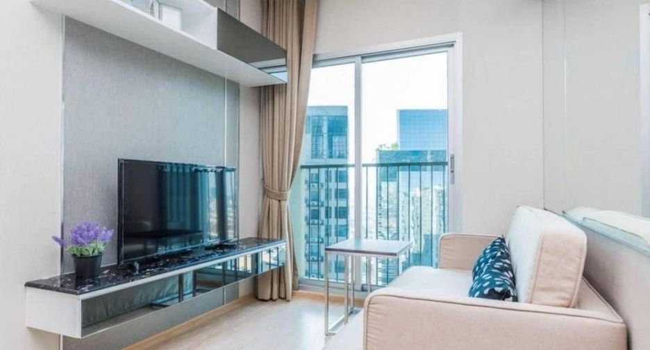 For sale 1 bed condo in Huai Khwang, Bangkok