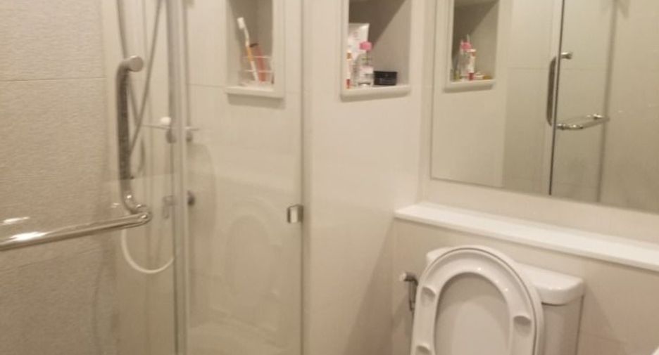 Wohnung zur Miete mit 2 Zimmer in Huai Khwang, Bangkok