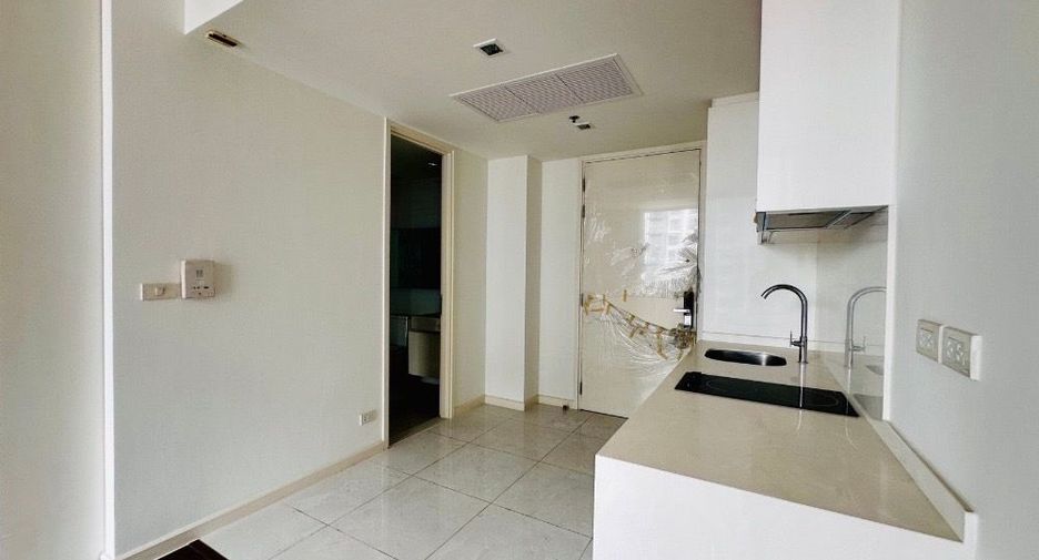 For sale 1 bed condo in Sathon, Bangkok