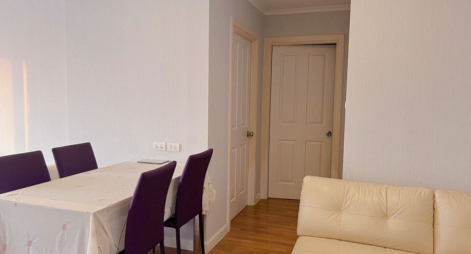 For rent 2 bedrooms condo in Yan Nawa, Bangkok