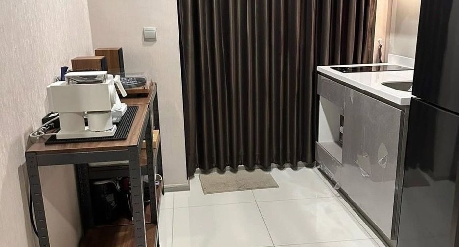 For sale 1 bed condo in Huai Khwang, Bangkok